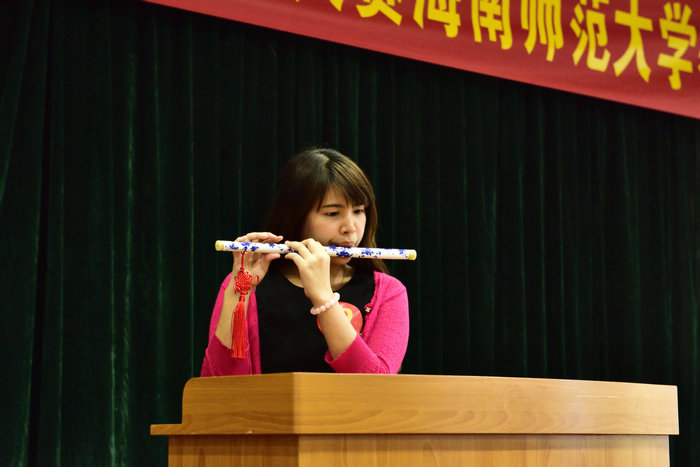 2015.11.23_019 第四届琼州杯国际员工汉语与才艺大赛永利集团赛区.jpg