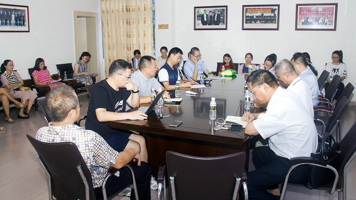 公司全体教职工学习贯彻省委七届二次全会精神.jpg