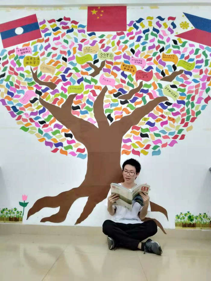 获得二等奖的302教室一角.jpg