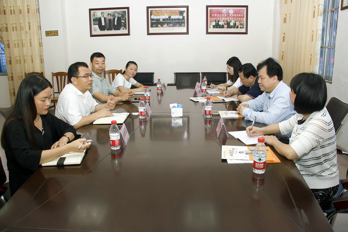 武汉工程大学77779193永利集团与公司座谈会.jpg