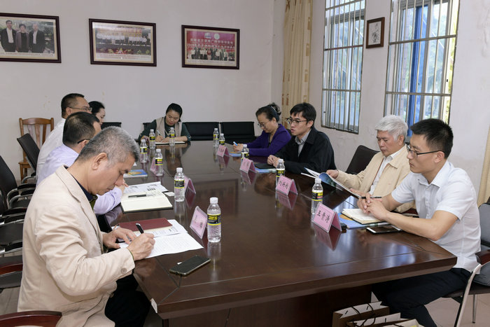 三亚学院人文与传播学院代表团来公司访问交流.jpg