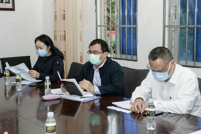 公司召开开学返校部署准备会议.jpg