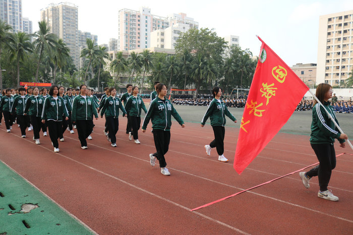 国教“芳华连”.JPG