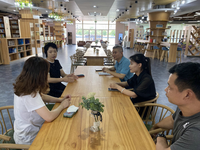 公司领导与山高副董事长座谈.jpg