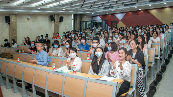 2022级新生开学典礼现场（二）2.jpg